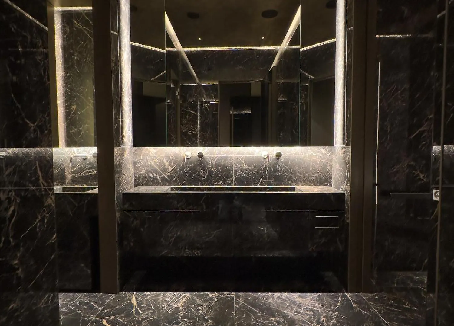 Uptown Palace Milan Italy
