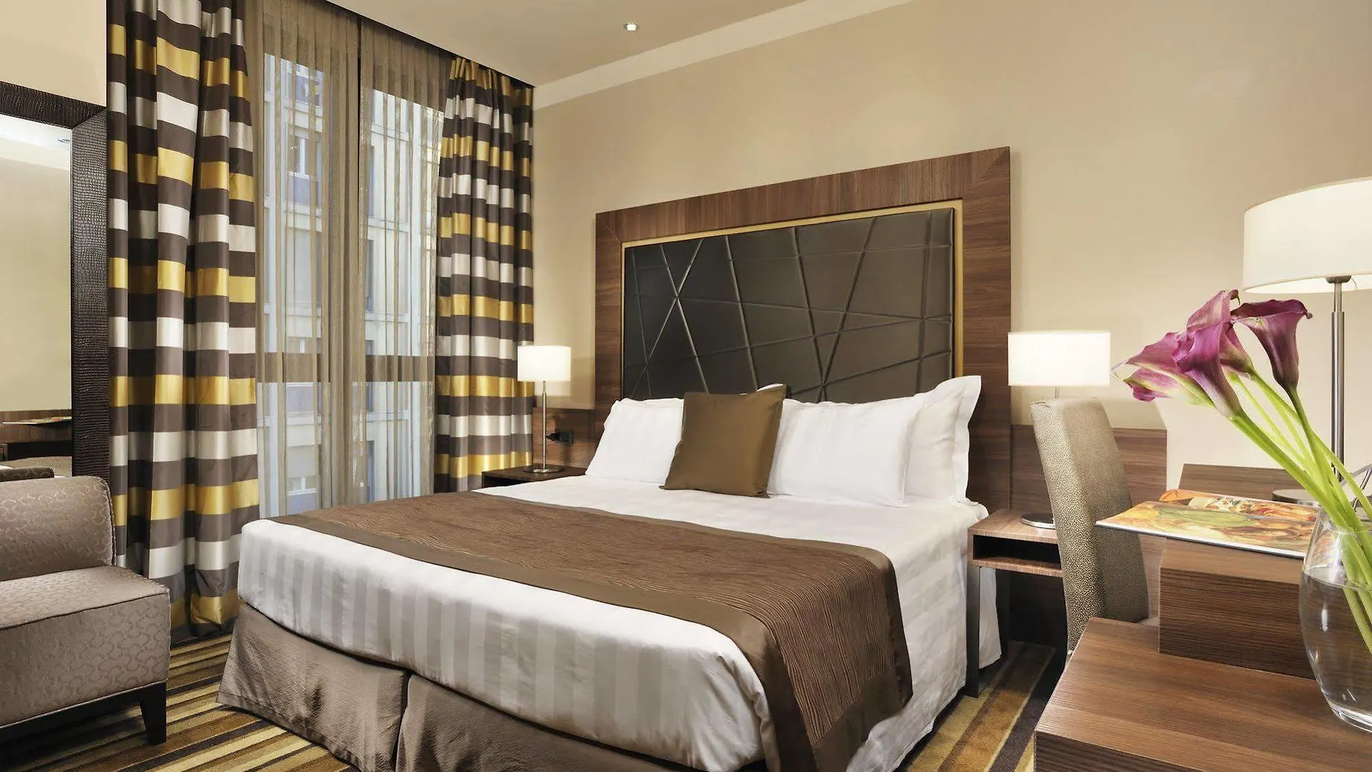 Uptown Palace Mediolan 4*,