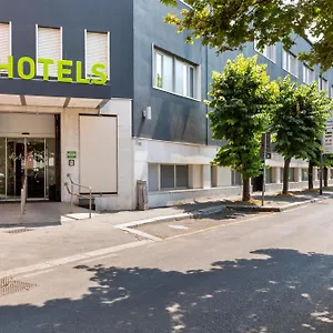 Otel Ornato, Milano