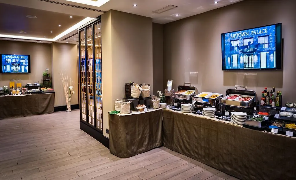 Uptown Palace Milan 4*,